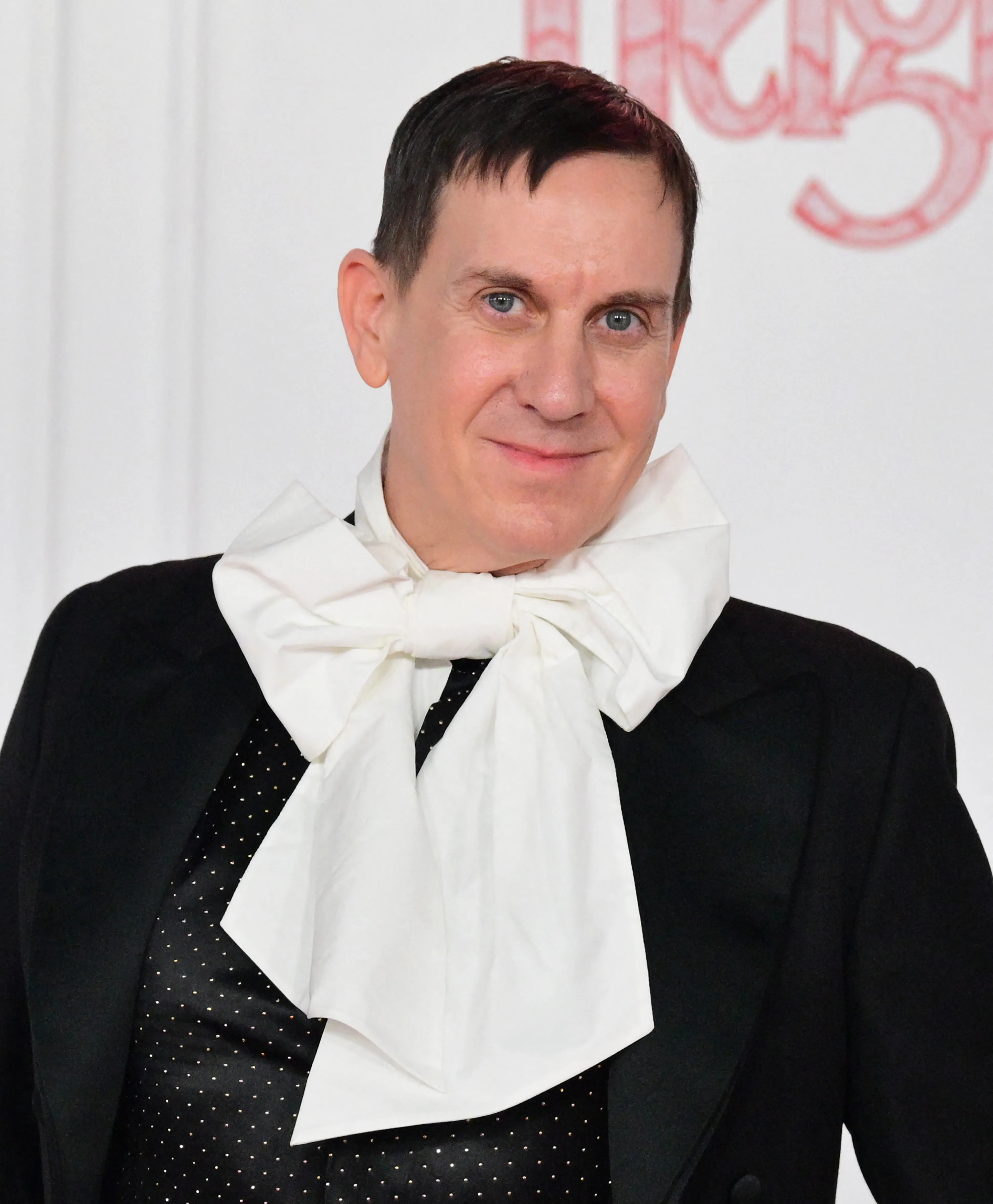 Designer Jeremy Scott Slams AI in Graduation Speech: “It Can’t Have an Original Idea”