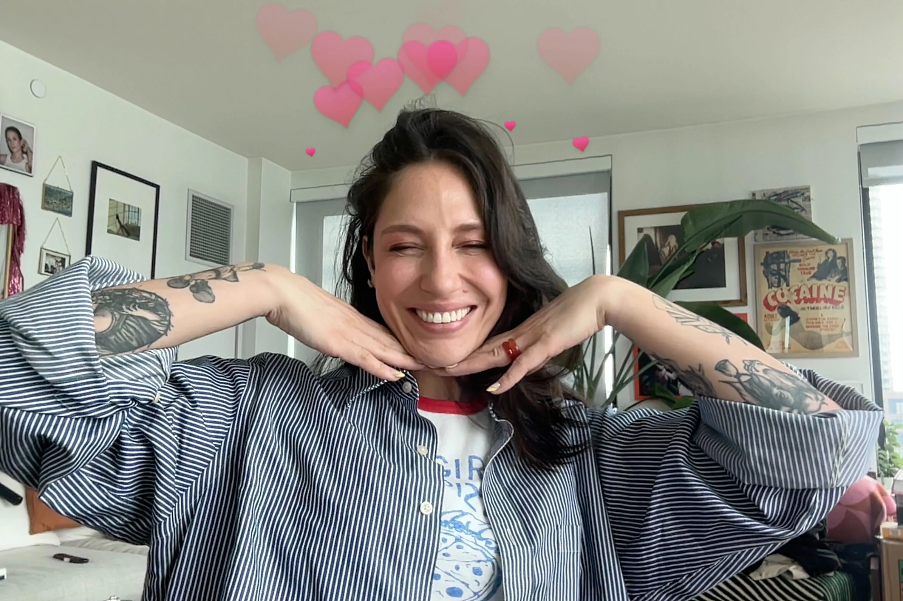 Tefi Pessoa Reveals Her Search History